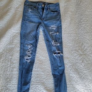 American Eagle Hi Rise Jegging with Distressing in Size 4-Short